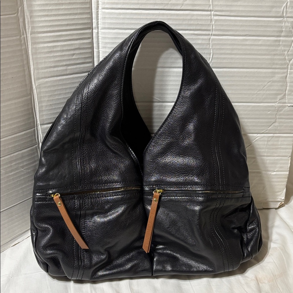 Sondra Roberts smooth leather bag. EUC